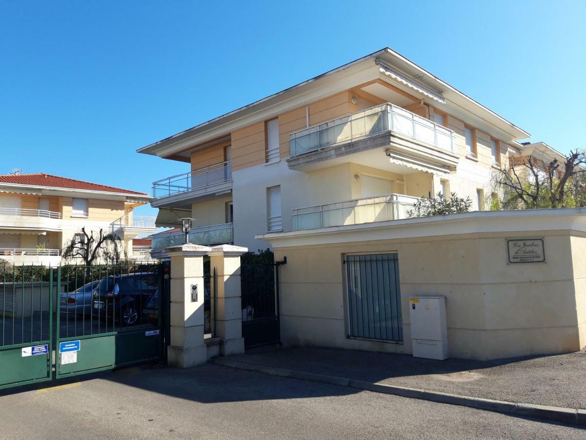 Les Jardins D'Antibes Apartment Bagian luar foto